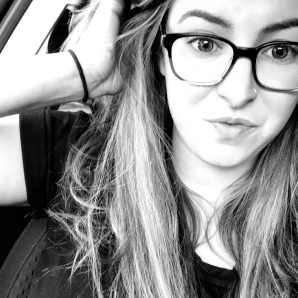 Meet your Posher, Samantha